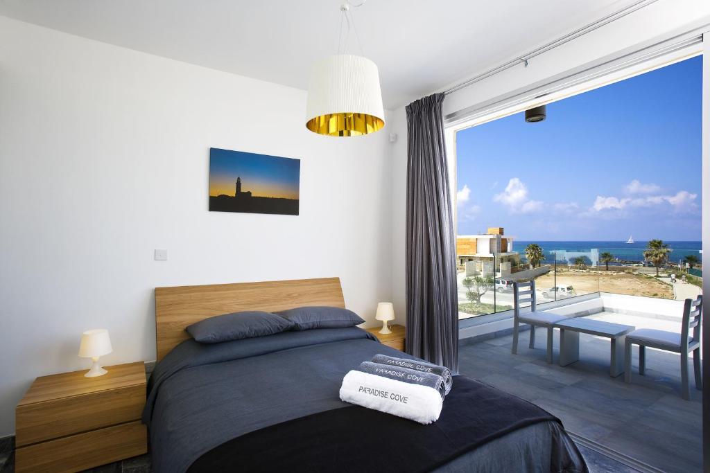 Paradise Cove Luxurious Beach Villas بافوس الغرفة الصورة